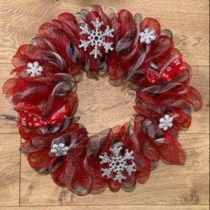 Winter/Holiday/snowflake wreath